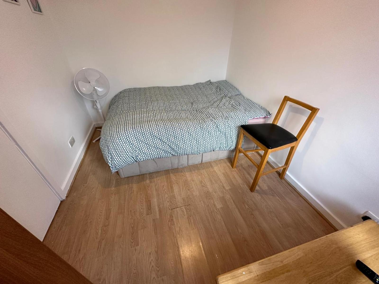 런던 Newbury 아파트 외부 사진